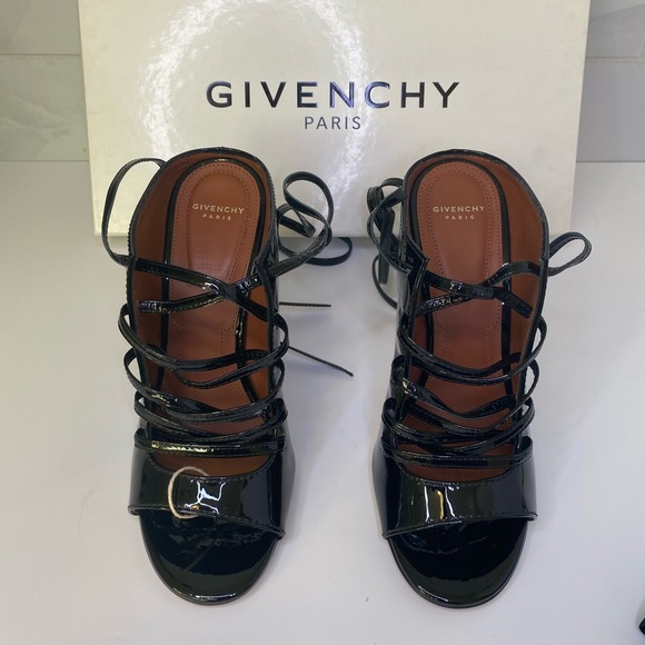 37 GIVENCHY Lace-up Heeled Sandals In Black - Picture 5 of 9